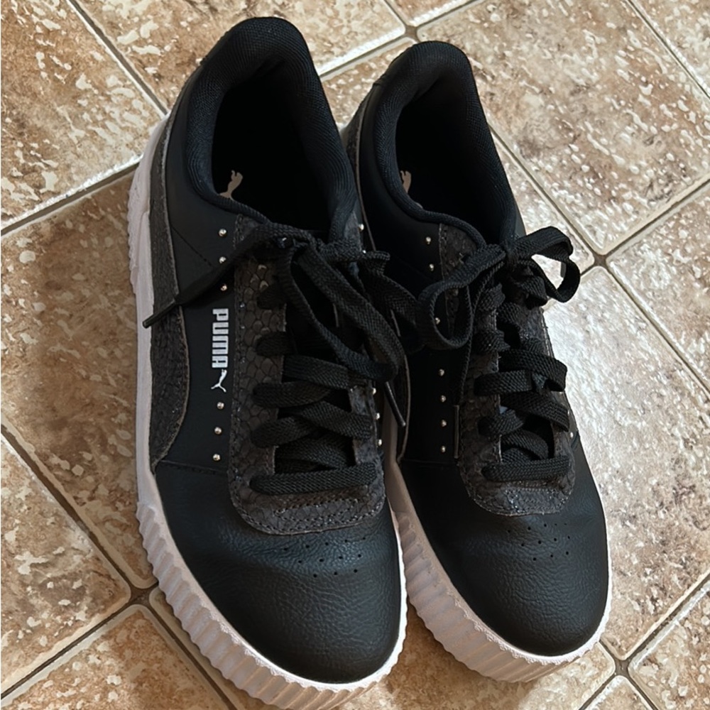 Puma Sneakers